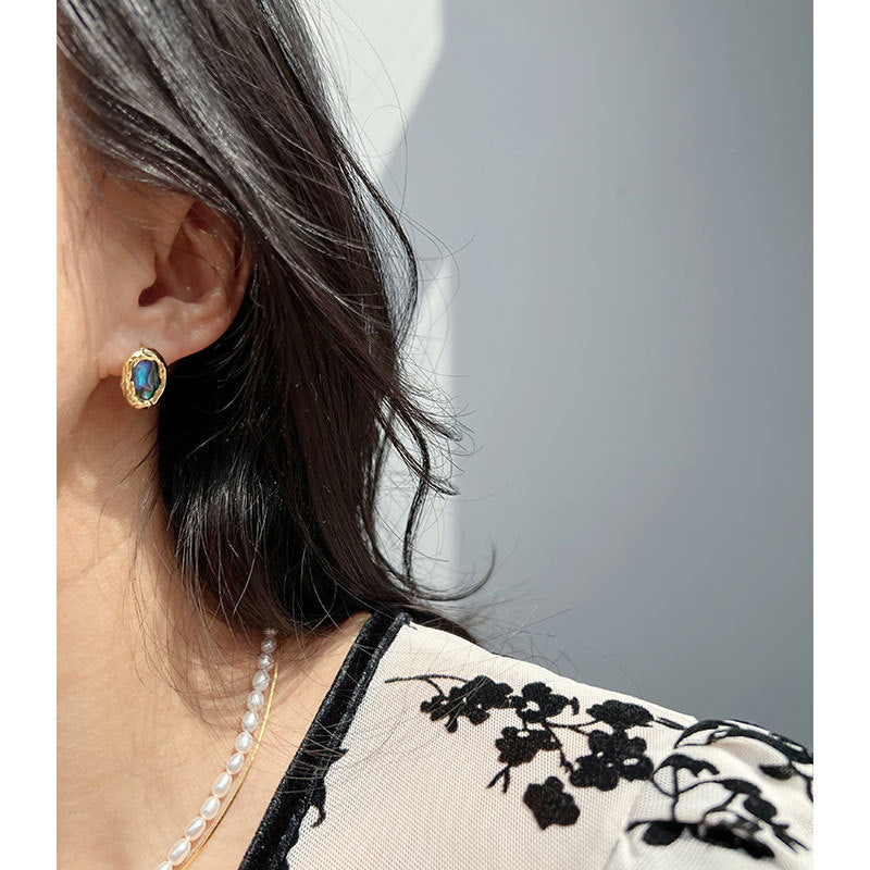 Irregular white mother-of-pearl stud earrings and abalone shell earrings